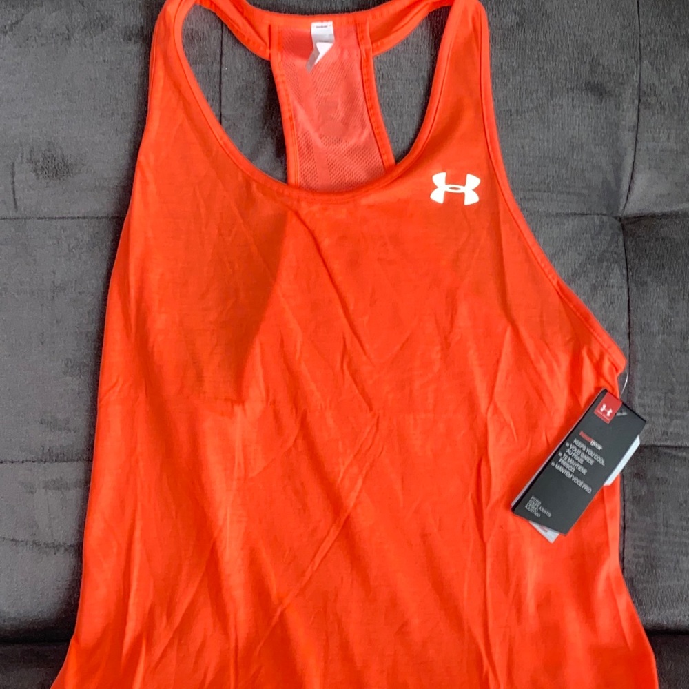 UA tank top